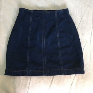 Navy skirt✨